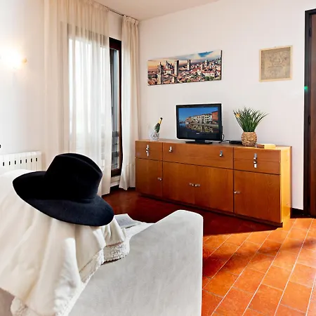 Valesana - Regarda Travel Villa Lazise