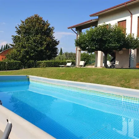 Valesana - Regarda Travel Villa
