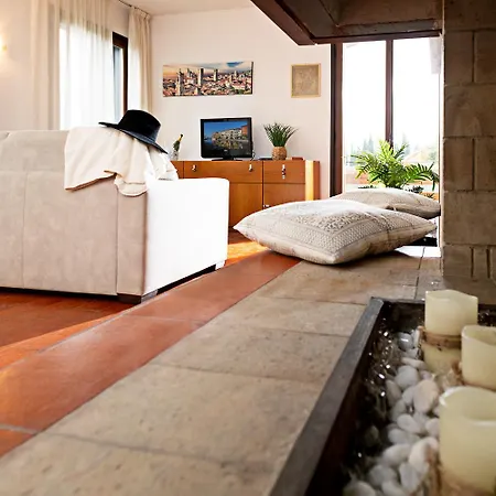 Villa Valesana - Regarda Travel Lazise