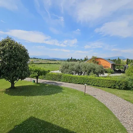 Valesana - Regarda Travel Villa