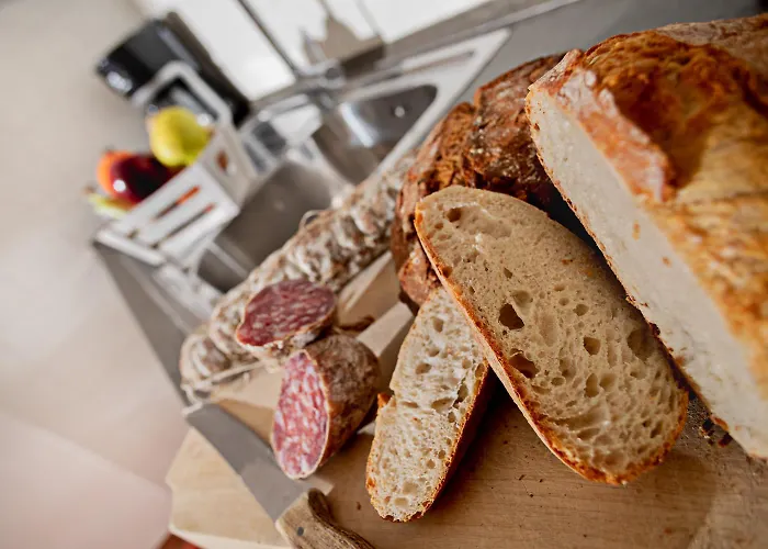 Βίλα Valesana - Regarda Travel *