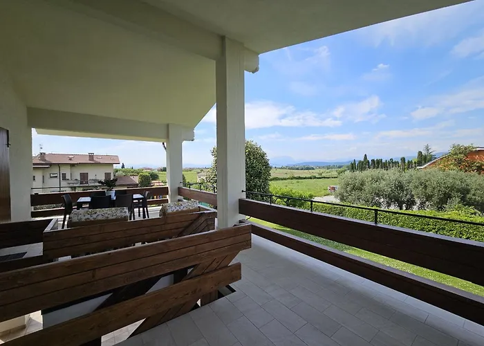 Valesana - Regarda Travel * Λατζίζε